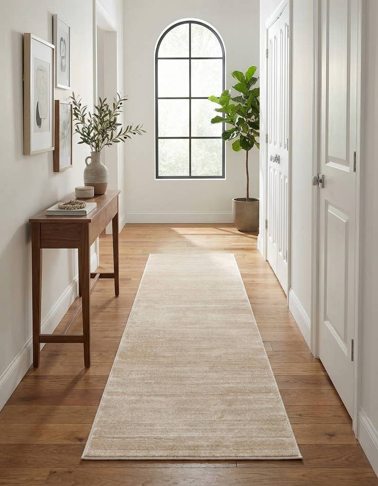 Detail image of Jill Zarin 2' 7 x 10' Uptown Madison Avenue Runner Rug