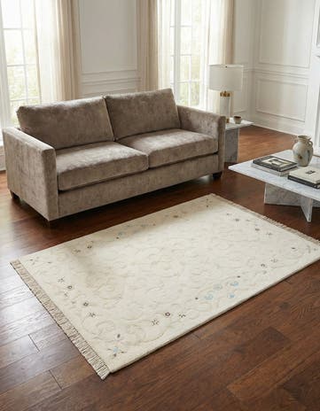 3' 11 x 5' 10 Darya Rug
