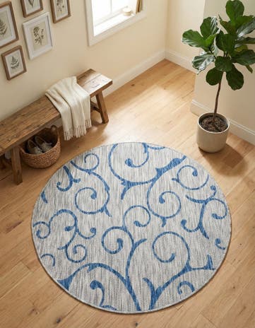 Gray Easy-Clean Botanical Indoor / Outdoor Round Rug