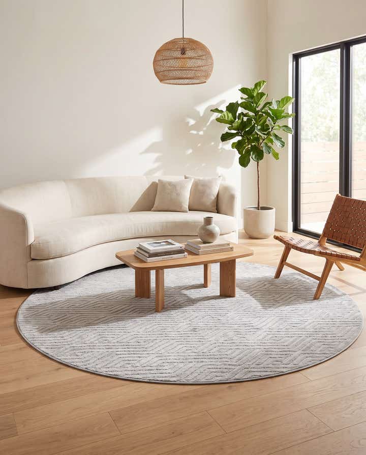 8' x 8' Easy-Clean Sabrina Soto Hudson Indoor / Outdoor Round Rug