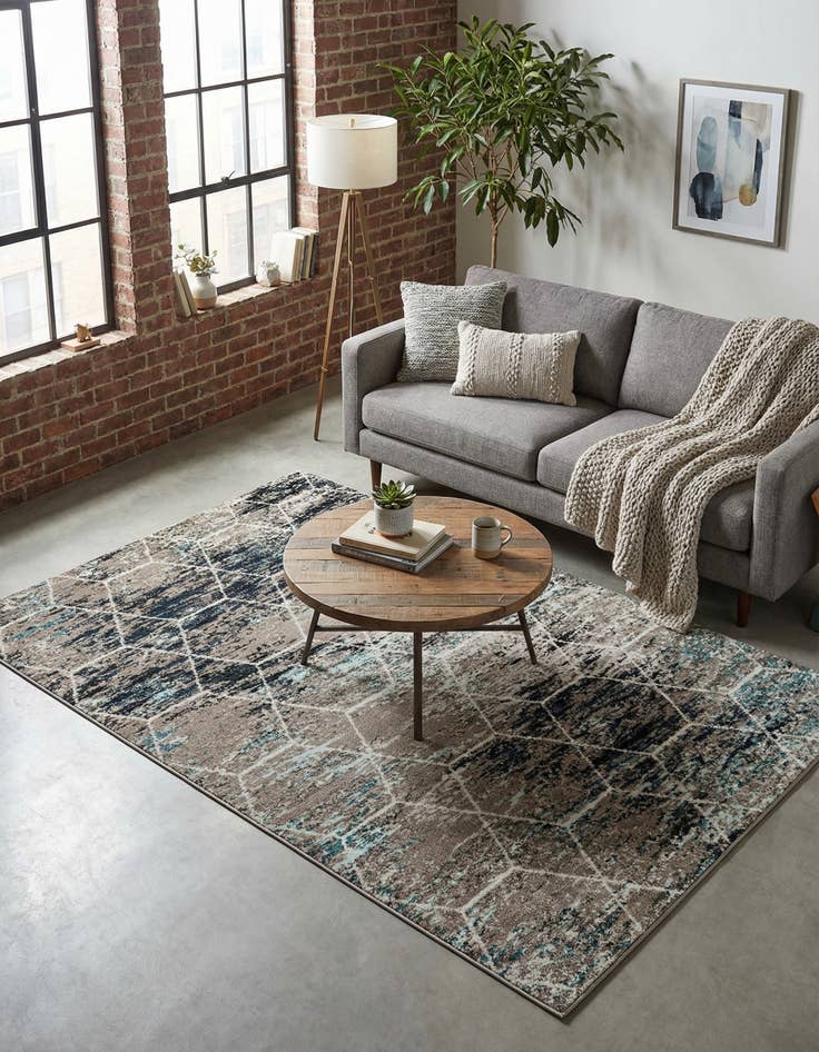 Detail image of 5' 3 x 8' Lattice Frieze Rug