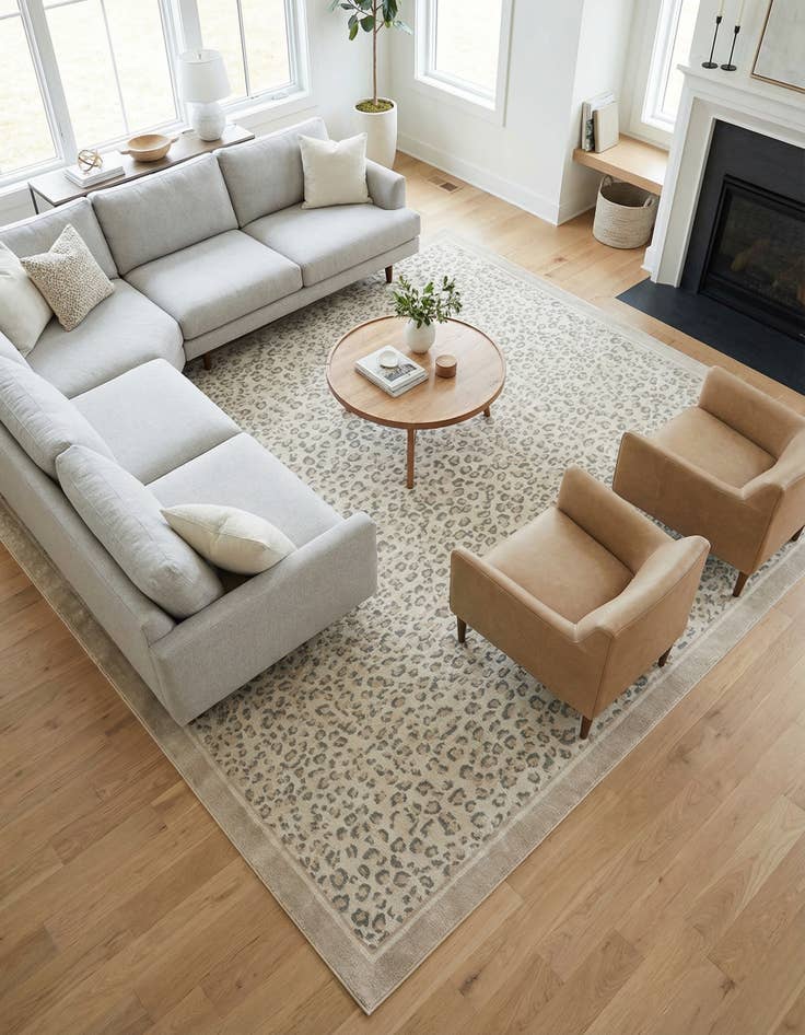 Detail image of 10' x 10' Savannah Square Rug