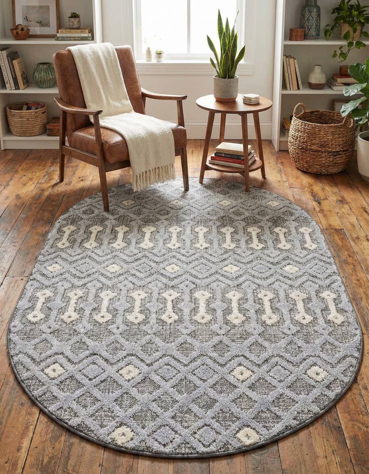 Detail image of 4' x 6' Arlo Oval Rug