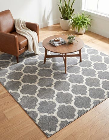 7' 10 x 7' 10 Trellis Square Rug