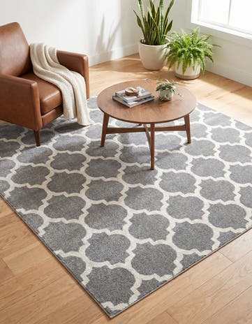 7' 10 x 7' 10 Lattice Square Rug