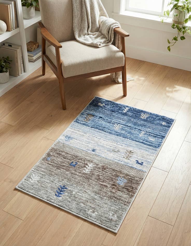 Detail image of 2' x 3' 1 Gabbeh Rug