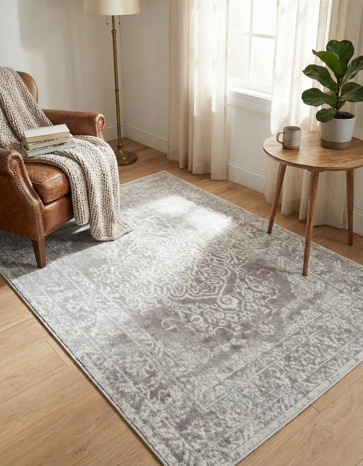 Detail image of 4' x 6' Oxford Rug