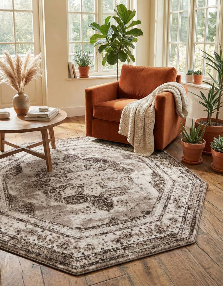 Detail image of 7' 10 x 7' 10 Monaco Octagon Rug