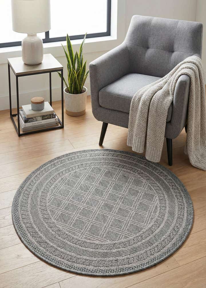 3' 3 x 3' 3 Easy-Clean Trellis Indoor / Outdoor Round Rug