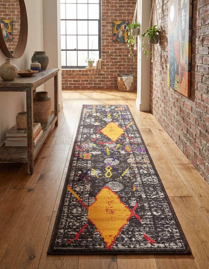 Detail image of 2' 7 x 10' Washable Mesa Runner Rug