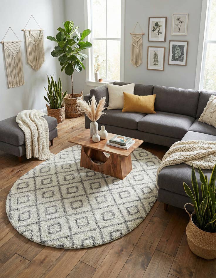 Detail image of 7' 10 x 10' Lattice Shag Oval Rug