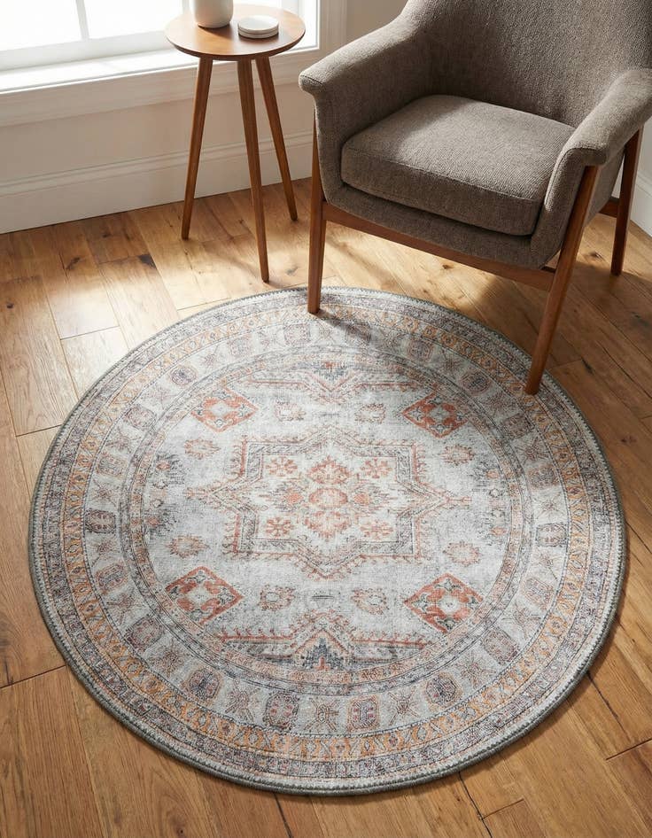 Detail image of 3' 6 x 3' 6 Timeless Round Rug