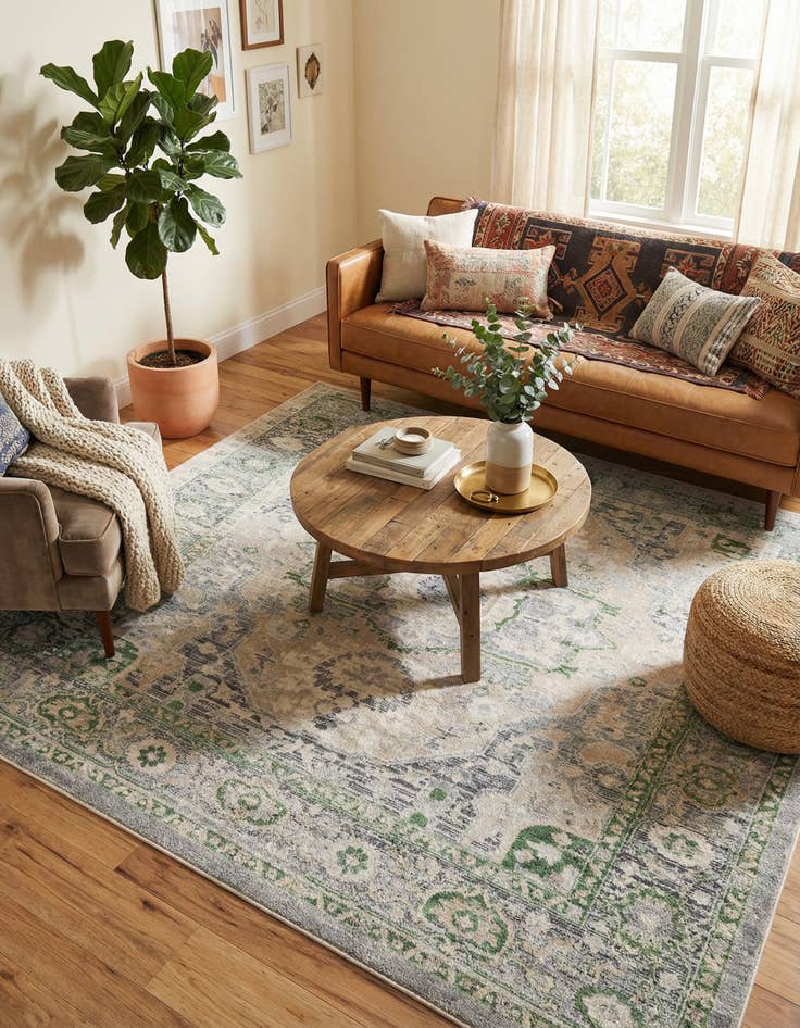 Detail image of 8' x 10' Madeline Vintage Rug