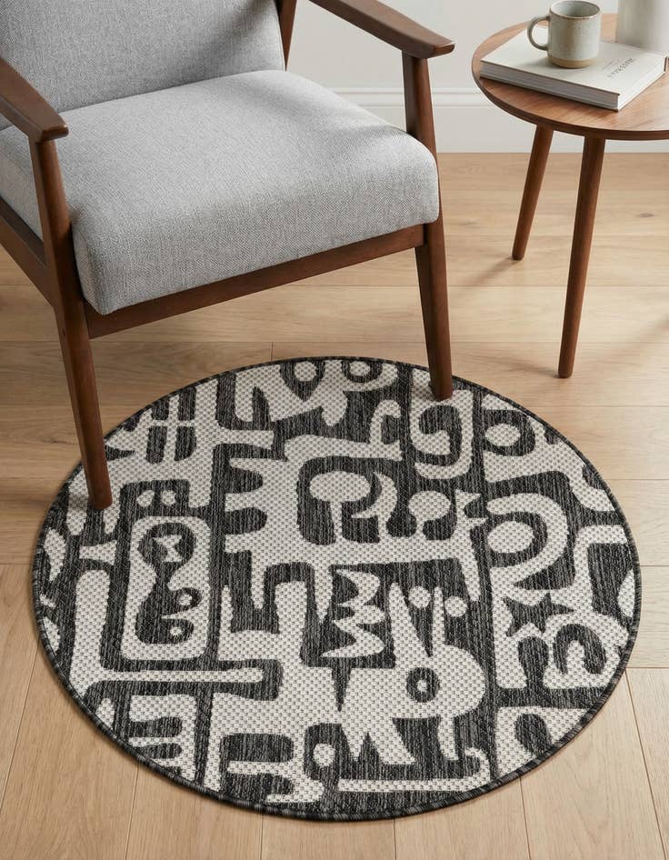 Detail image of 3' x 3'  Washable Modern Indoor / Outdoor Round Rug