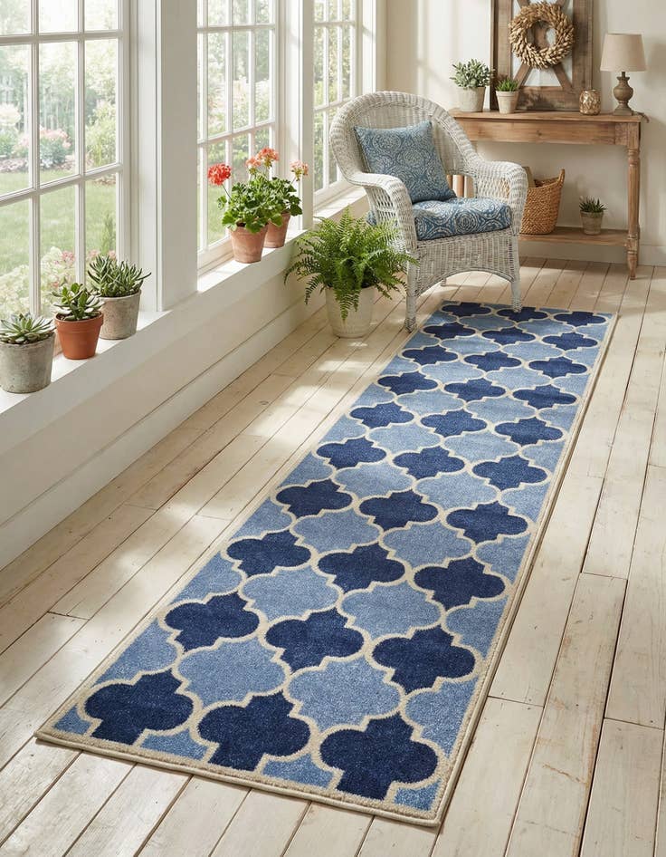 Detail image of 2' 7 x 10' Lattice Runner Rug