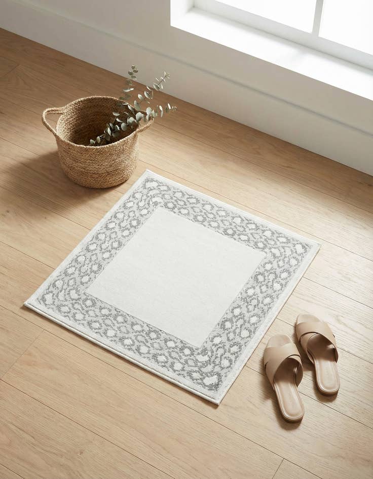 Detail image of 1' 4 x 1' 4 Vince Camuto Sample Rug