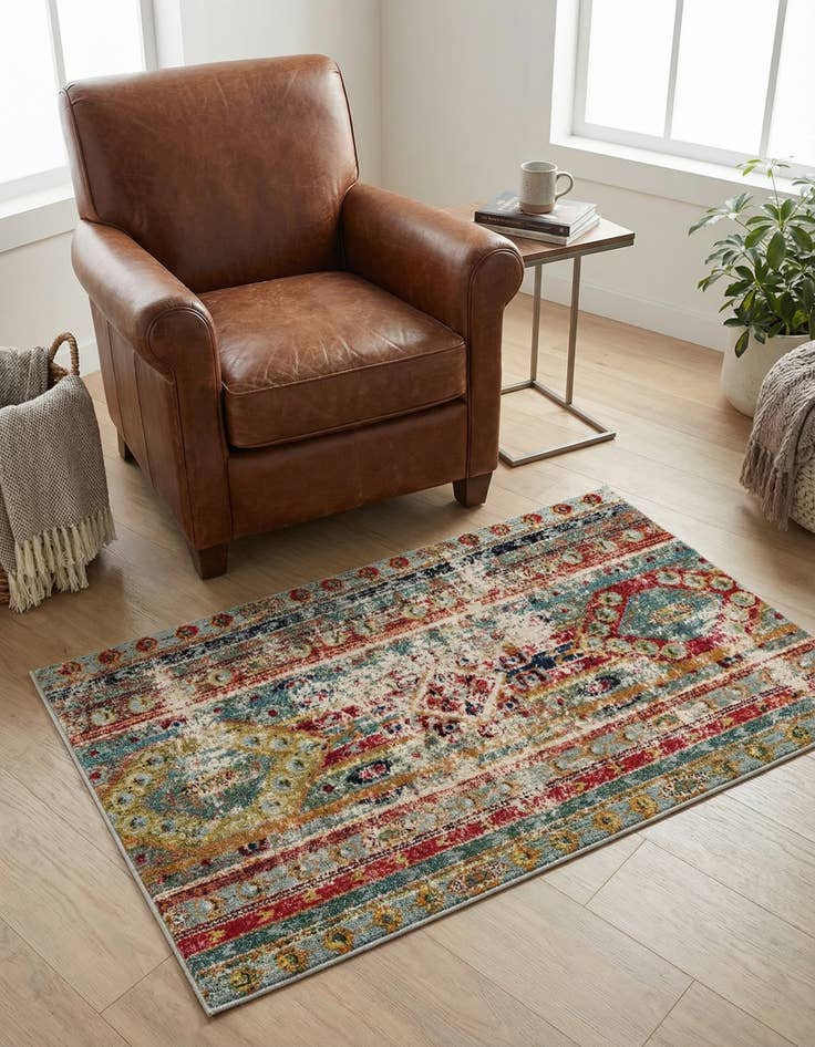 Detail image of 3' 3 x 5' 3  Washable Santa Fe Rug