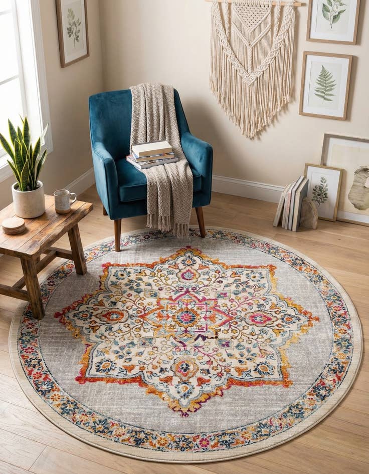 Detail image of 5' x 5' Budapest Round Rug