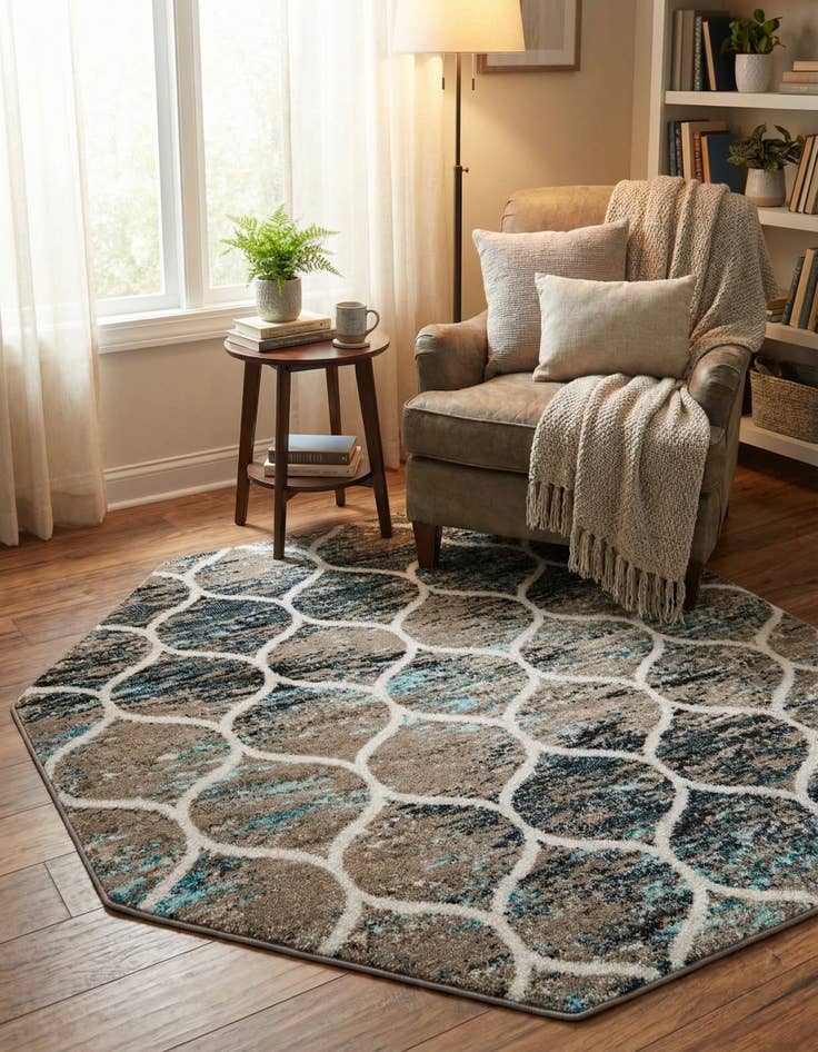 Detail image of 6' x 6' Lattice Frieze Octagon Rug