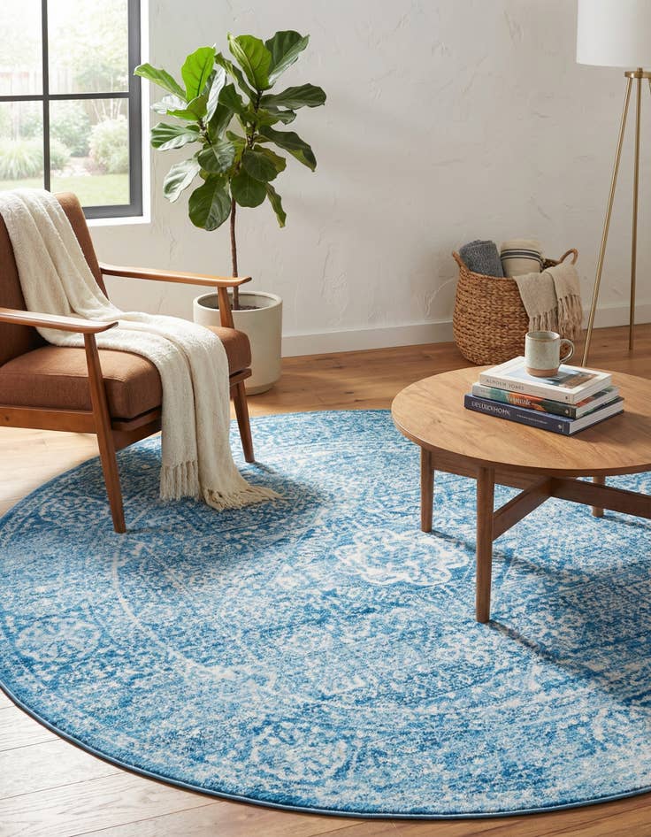 Detail image of 6' x 6' Williamsburg Round Rug