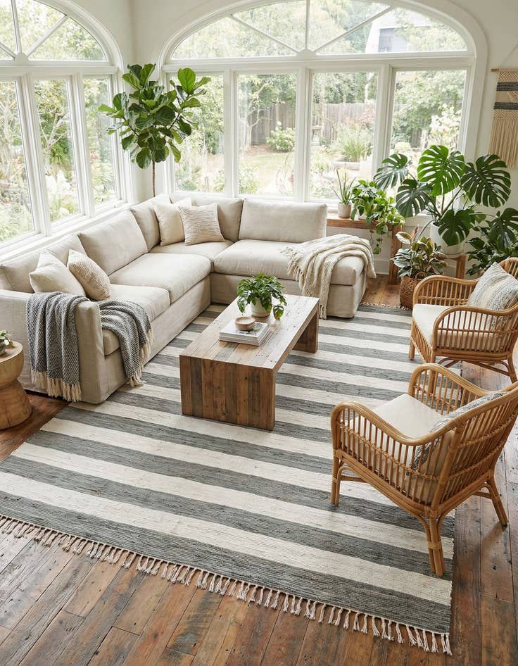 Detail image of 10' x 14' 1  Hand Woven Chindi Rag Rug