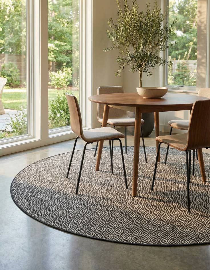 Detail image of 10' x 10'  Washable Trellis Indoor / Outdoor Round Rug