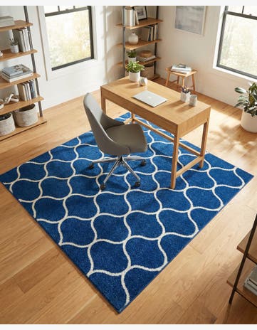 6' x 6' Trellis Frieze Square Rug