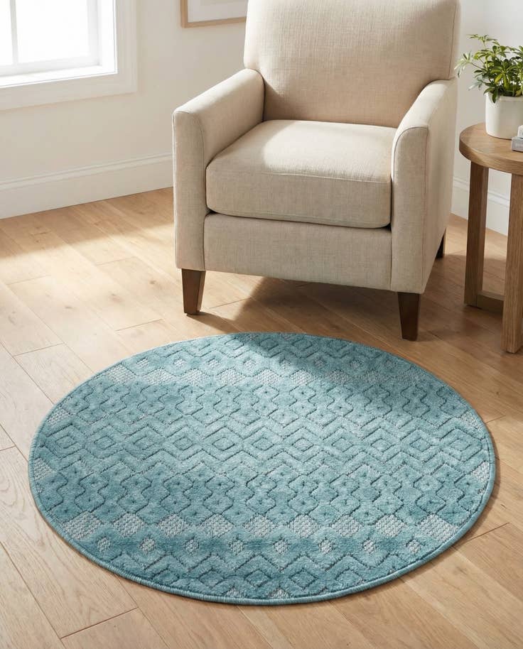 Detail image of 3' x 3' Easy-Clean Trellis Textured Indoor / Outdoor Round Rug