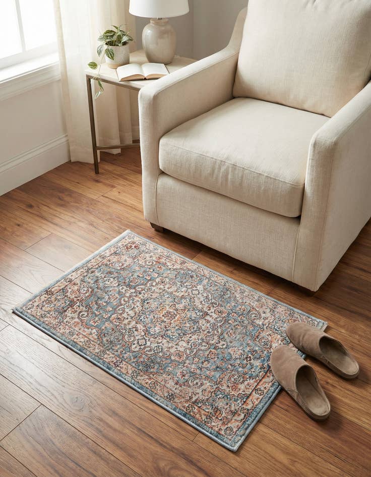 Detail image of 2' x 3' Newport Rug