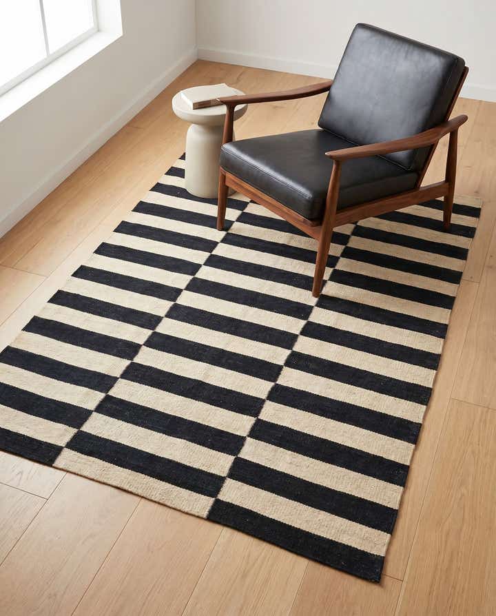 3' 4 x 4' 11 Hand Woven Kilim Modern Wool Rug