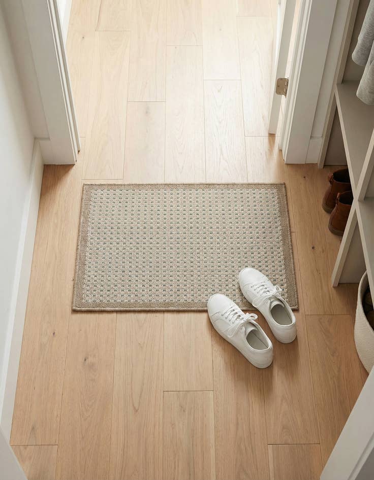 Detail image of 2' x 3' Easy-Clean Border Indoor / Outdoor Rug