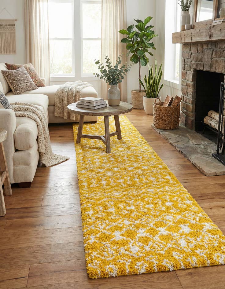 Detail image of 3' 3 x 16' 5 Moroccan Trellis Shag Runner Rug