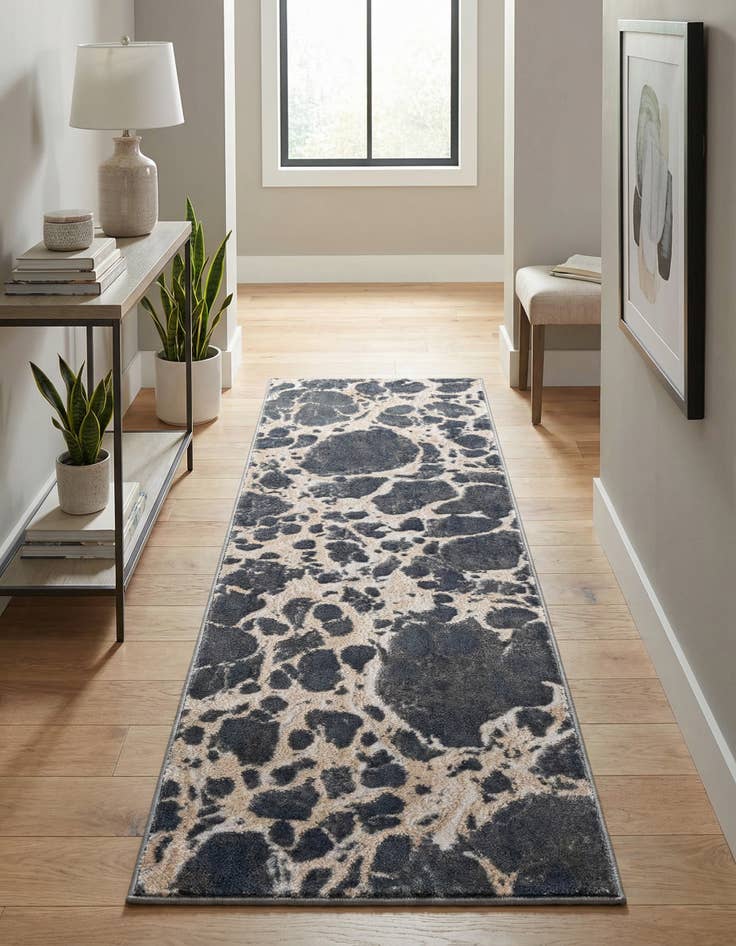 Detail image of 2' x 6' Oasis Runner Rug