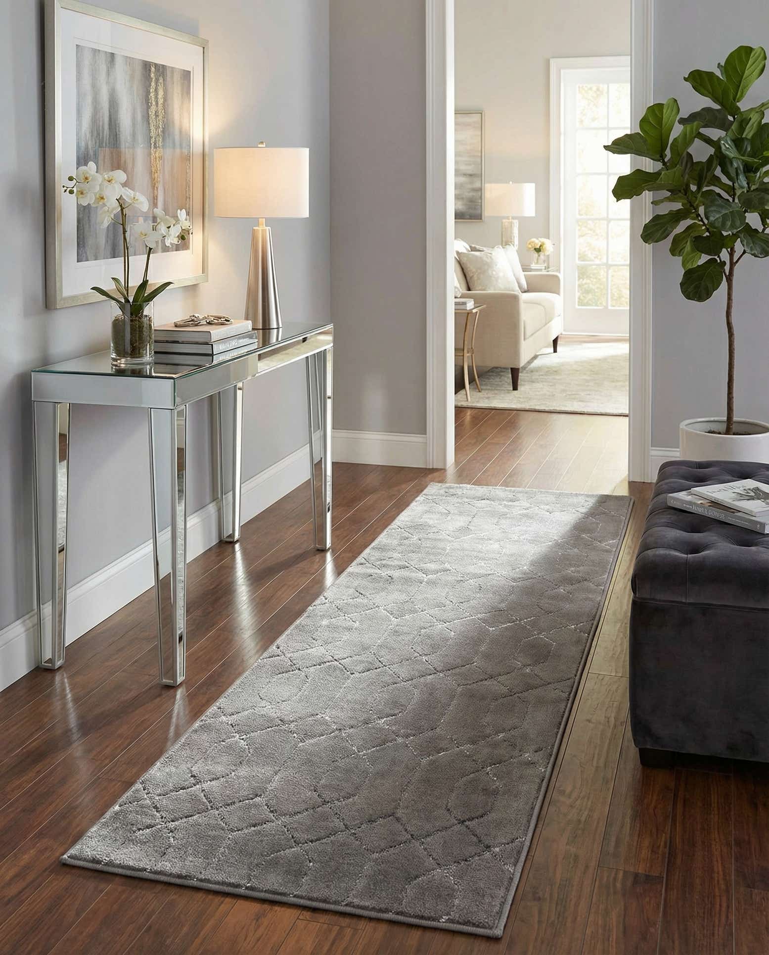 2' x 6' Marilyn Monroe™ Glam Trellis Runner Rug