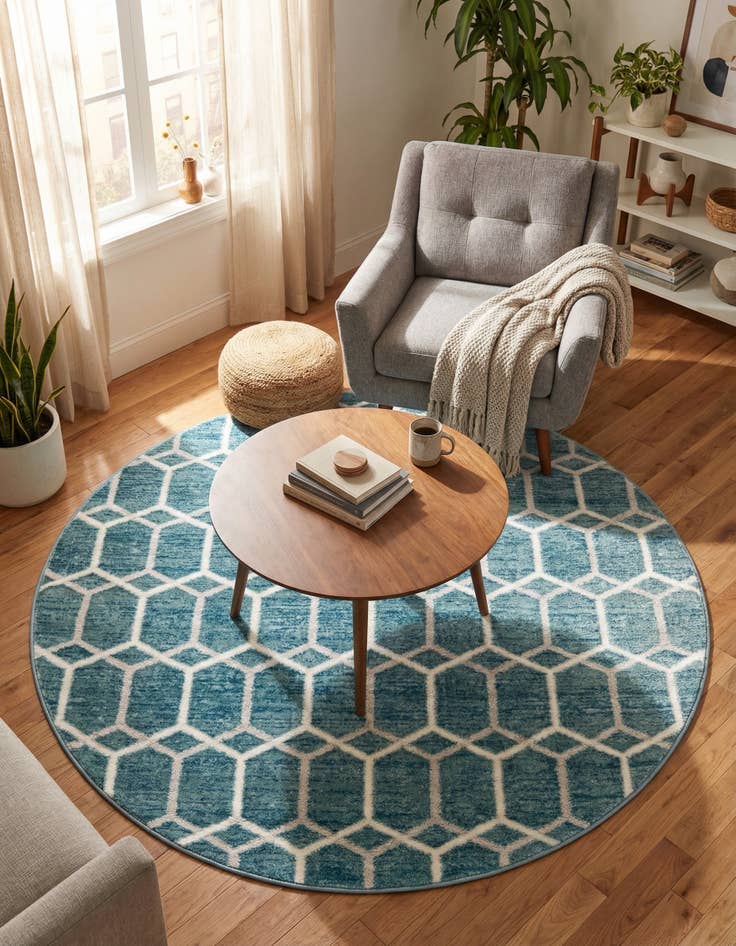 Detail image of 5' x 5' Lattice Trellis Round Rug