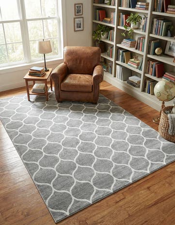5' 3 x 8' Lattice Frieze Rug