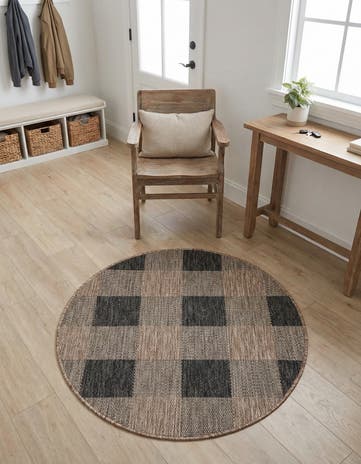3' x 3' Easy-Clean Checkered Indoor / Outdoor Round Rug