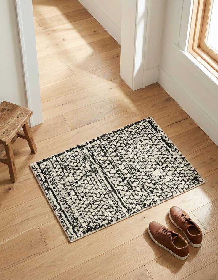 Detail image of 2' 2 x 3' Morocco Rug