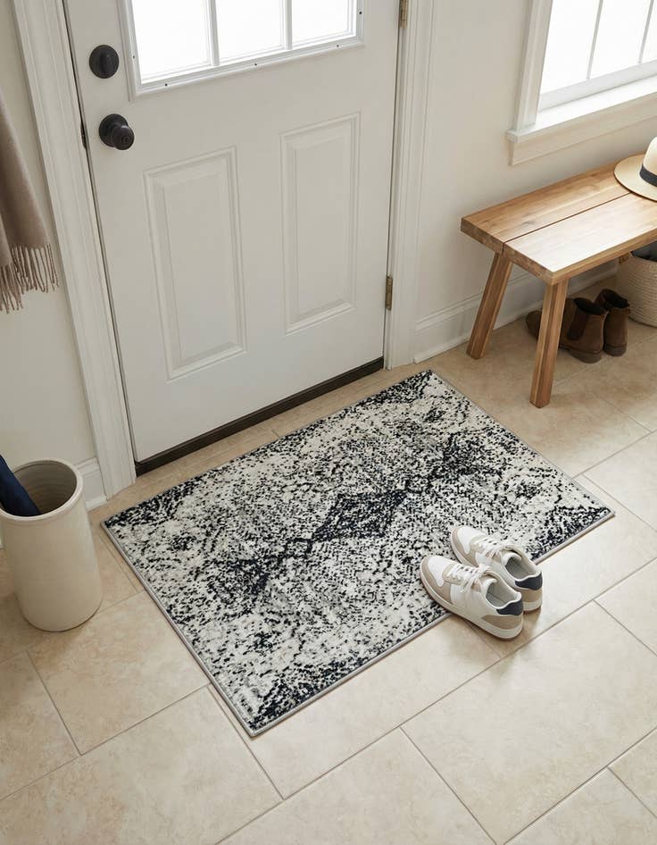 Detail image of 2' x 3' Kamala Washable Rug