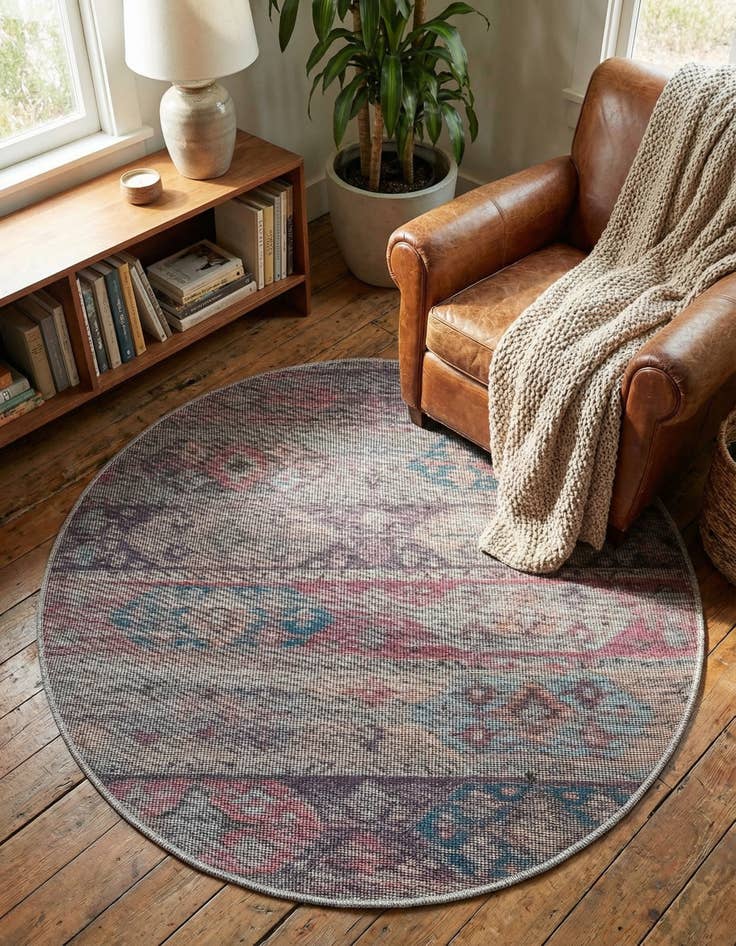 Detail image of 4' x 4'  Washable Sisu Round Rug
