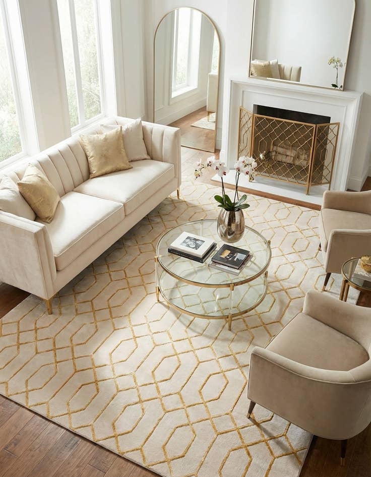 Detail image of 10' x 13' Marilyn Monroe&trade; Glam Trellis Rug