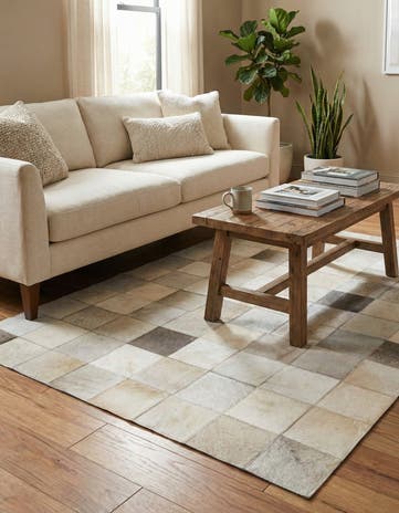 3' 11 x 5' 10 Cowhide Stocks Rug