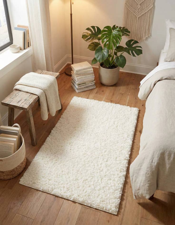 Detail image of 2' 2 x 3' Comfort Solid Shag Rug