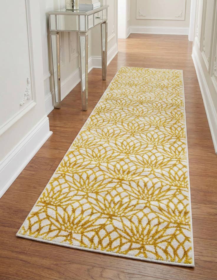 Detail image of 2' 7 x 12' Marilyn Monroe&trade; Glam Dahlia Runner Rug