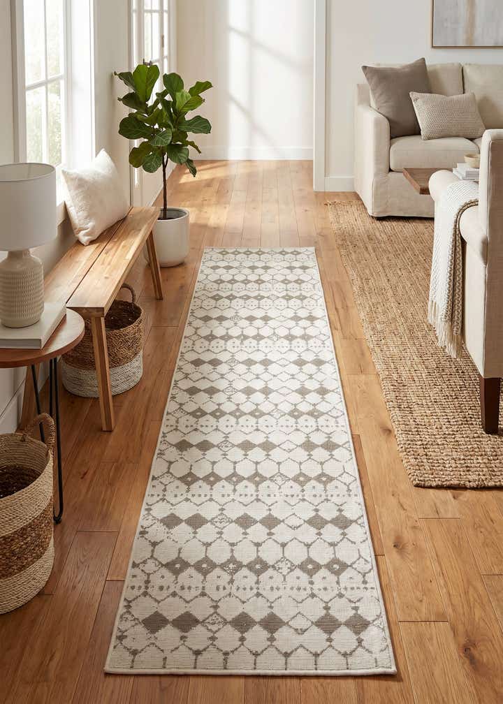 2' x 8' Easy-Clean Lattice Indoor / Outdoor Runner Rug