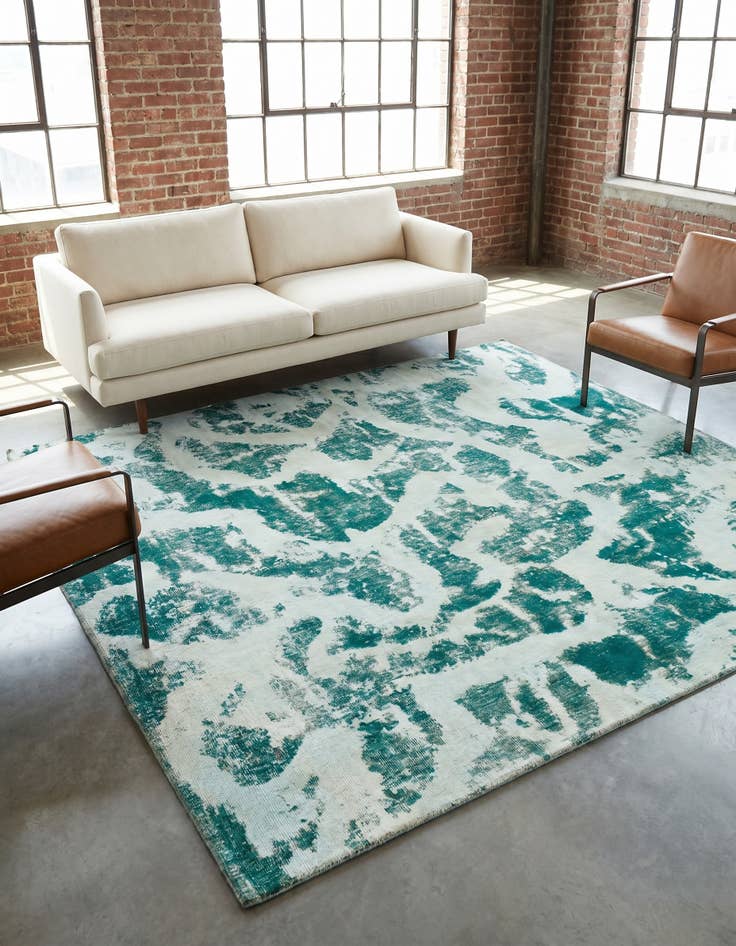 Detail image of 7' x 7' 10 Hand Knotted Ultra Vintage Persian Wool Square Rug