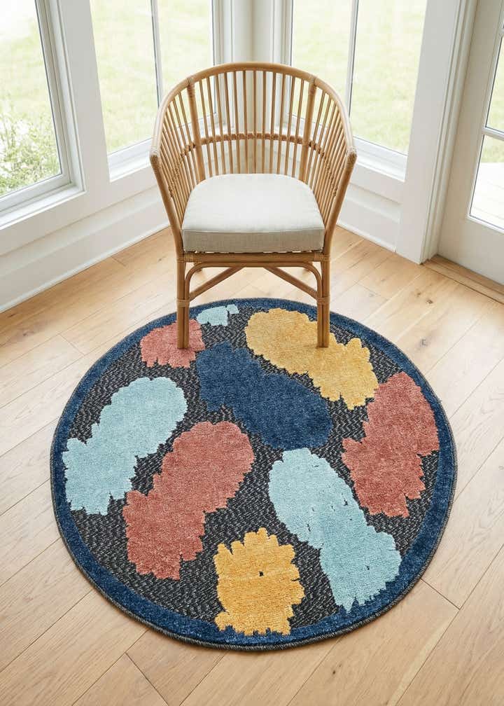 3' 3 x 3' 3 Easy-Clean Belize Indoor / Outdoor Round Rug