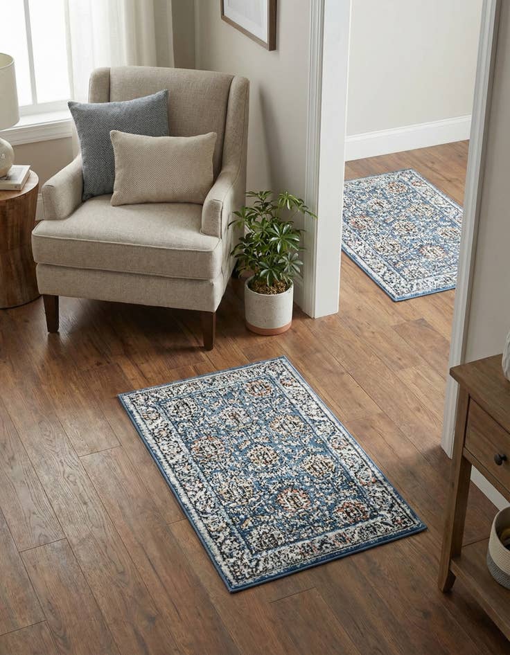 Detail image of 2' x 3' Nyla Rug