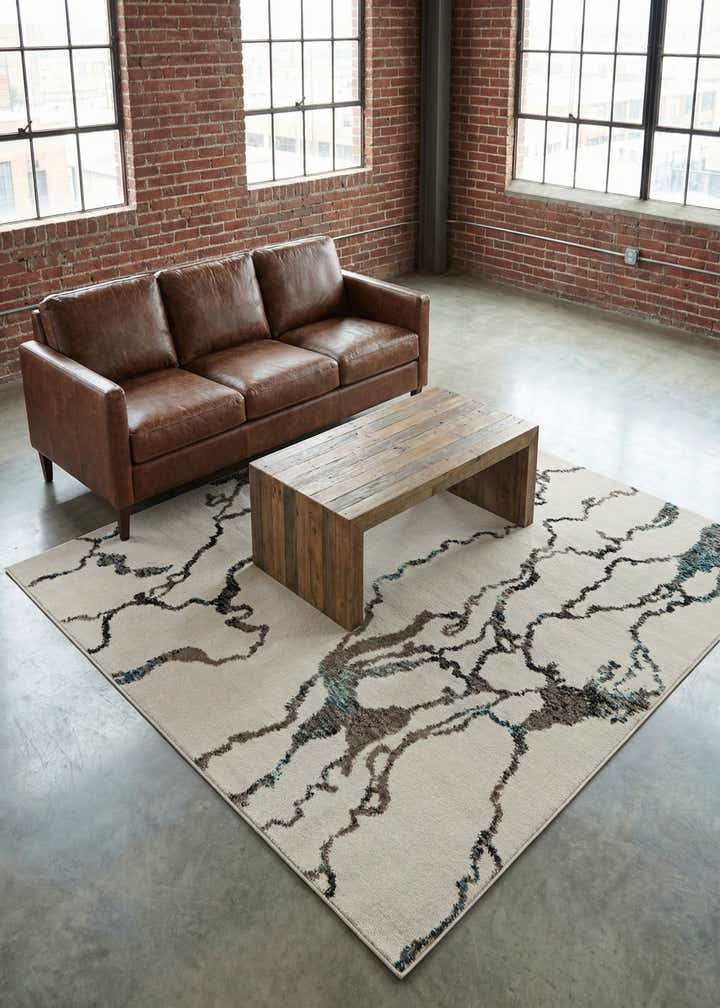 7' 10 x 7' 10 Madeline Square Rug