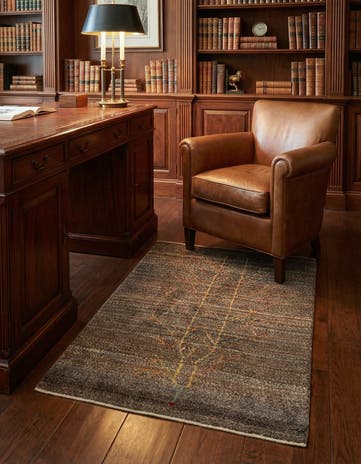 2' 8 x 3' 9 Kashkuli Rug